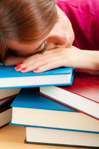 Less sleep may lead to better test scores 